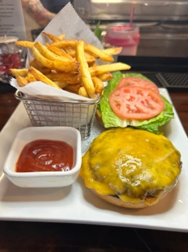 Cheeseburger.