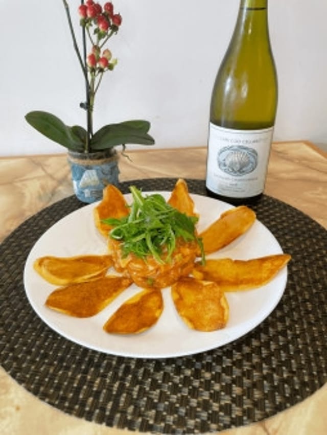 Salmon Tartare.